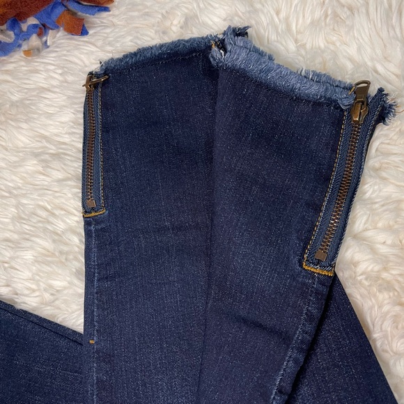 Jeans - Picture 5 of 6
